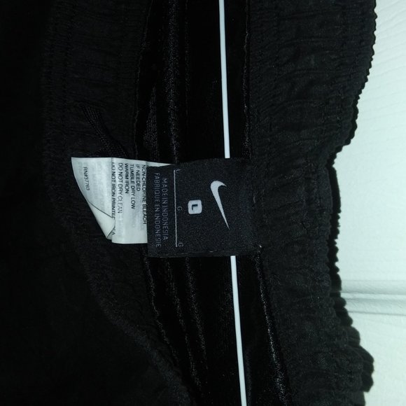 Nike shorts - Picture 5 of 6